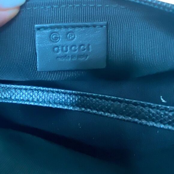 Gucci lizard Embossed Leather Baguette Handbag Black goldtone hardware zip close - Picture 13 of 13